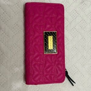 Betsy Johnson hand wallet